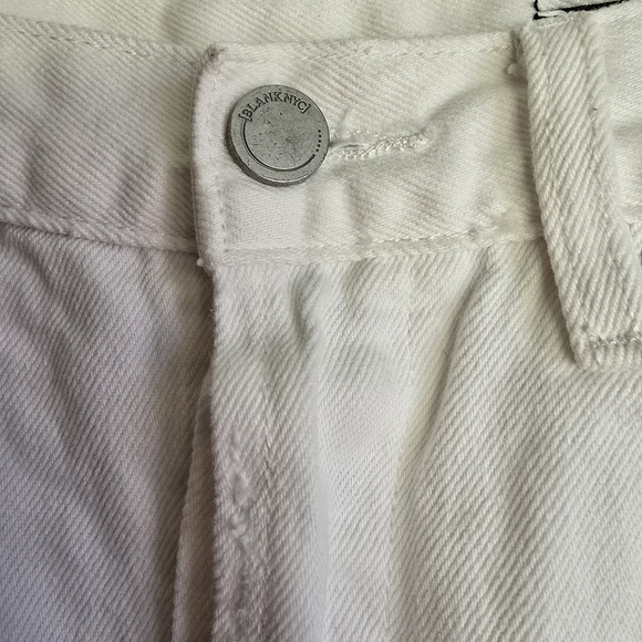 Blank NYC White Distressed Jean Shorts - Picture 3 of 9